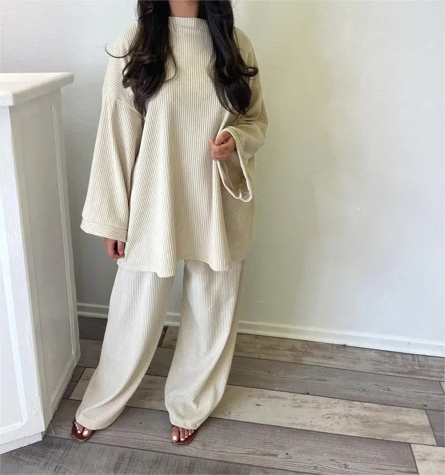 Conjunto de dos piezas de punto relajado – Solaira
